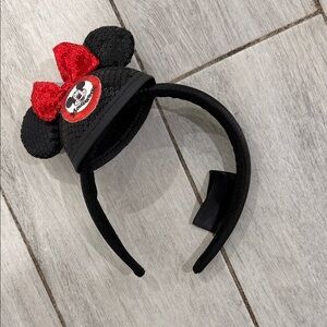 Black and Red Sequin Minnie Mouse Ears Headband